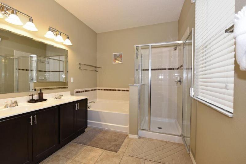 Stunning 4 Bedroom 2.5 Bathroom Pool Home Near Disney คิสซิมมี ภายนอก รูปภาพ